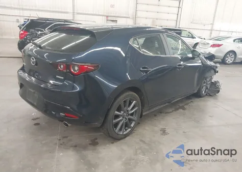 2024 Mazda Mazda3 2.5 S Preferred z USA, uszkodzony, nr VIN JM1BPALM5R1701004